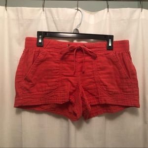 Stretchy pink shorts